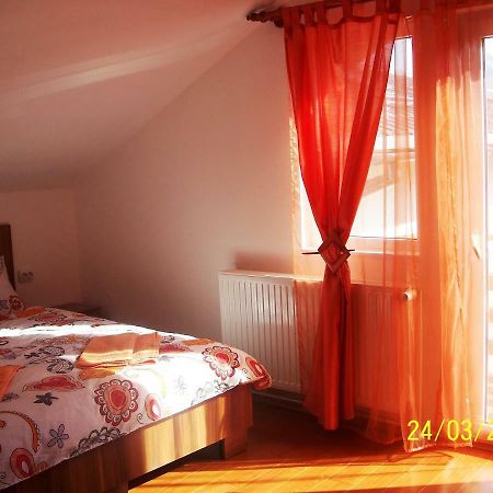 Pensiunea Bella Rîşnov Esterno foto