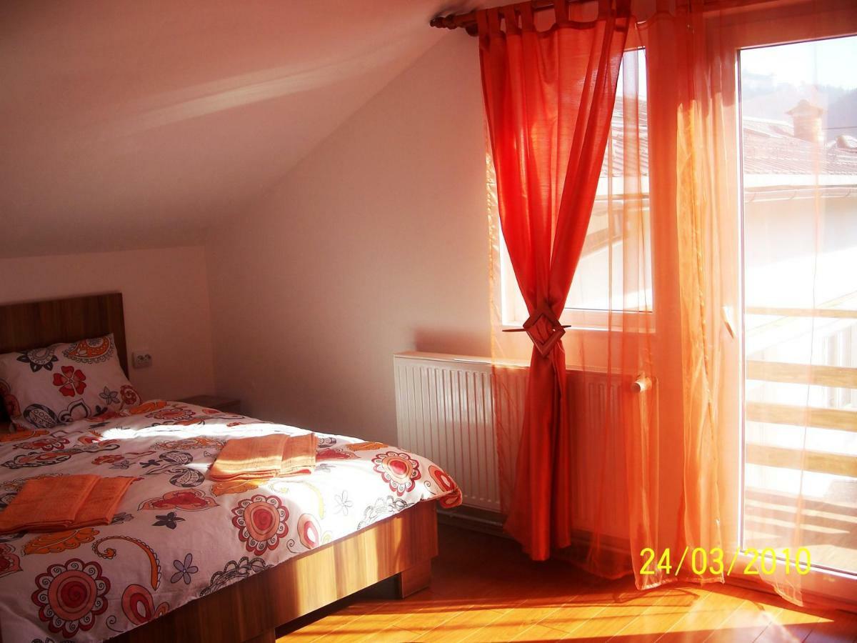 Pensiunea Bella Rîşnov Esterno foto